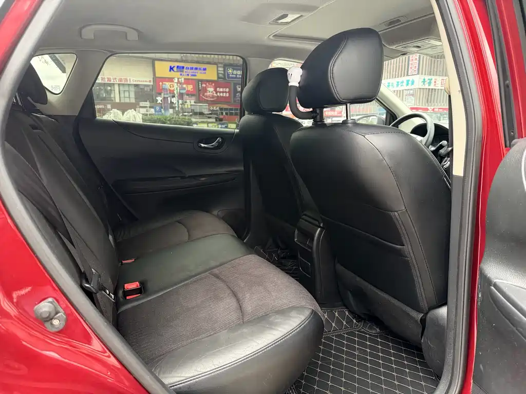 Nissan Tiida — миниатюра 11