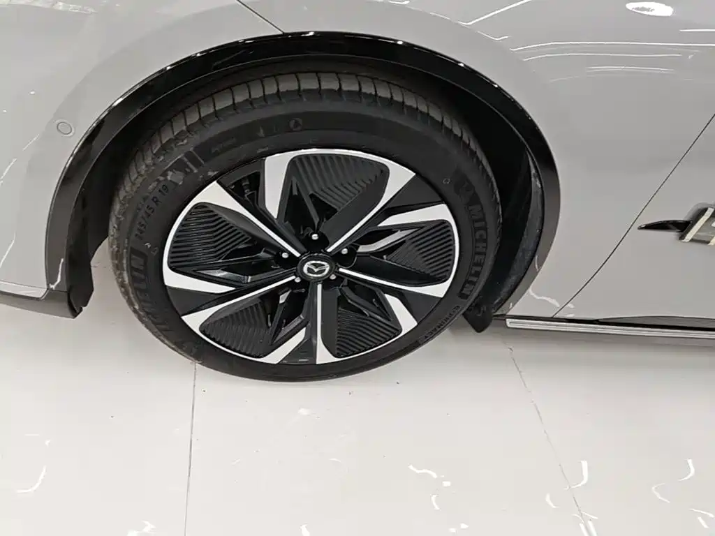 Mazda EZ-6 — миниатюра 23