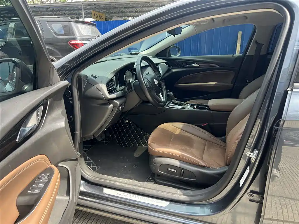 Buick Regal — миниатюра 4