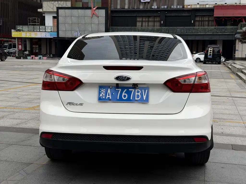 Ford Focus — миниатюра 5