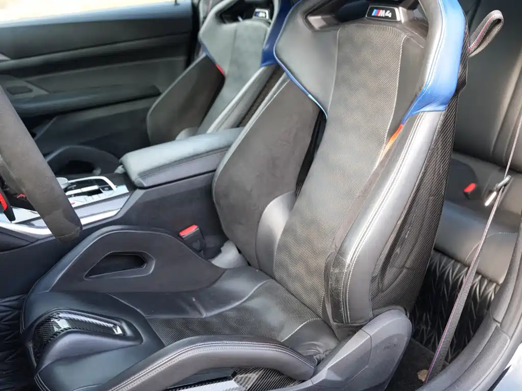 BMW M4 — миниатюра 8