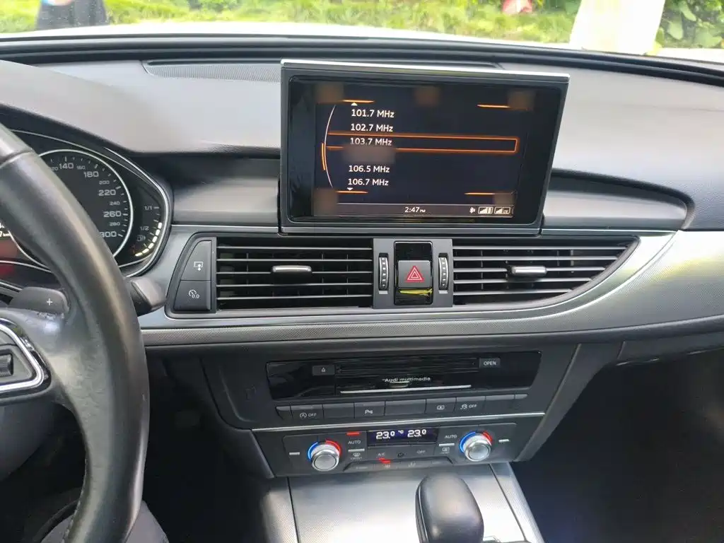 Audi A6L — миниатюра 6
