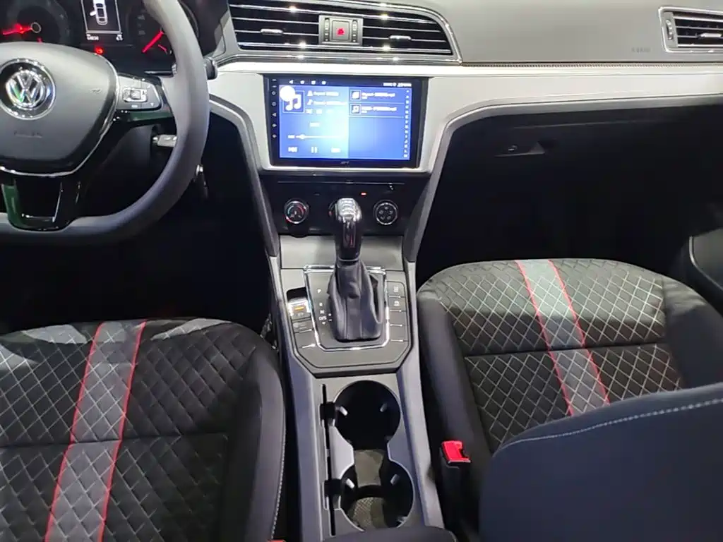 Volkswagen Lamando — миниатюра 14