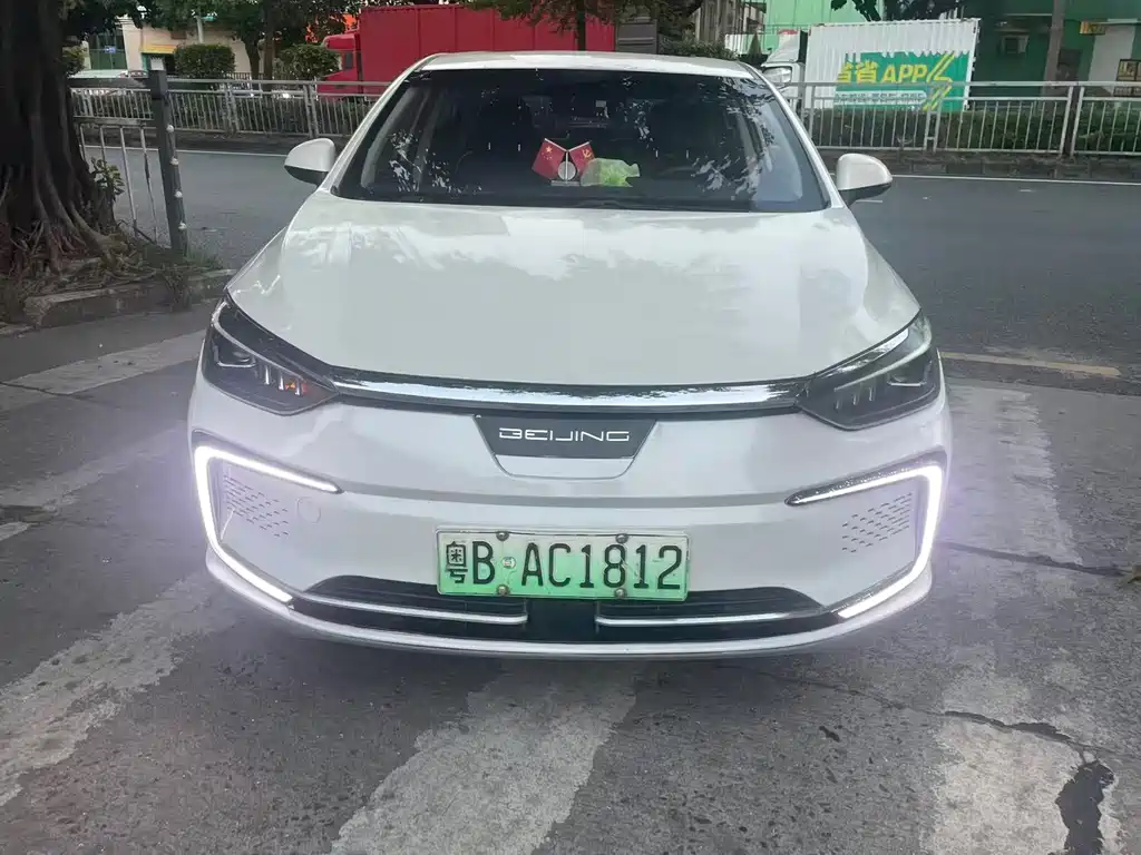 BAIC EU5 — миниатюра 3