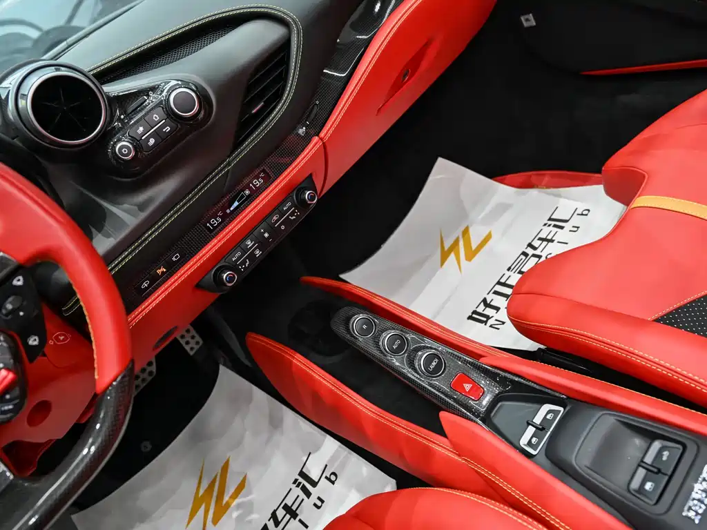 Ferrari F8 — миниатюра 12
