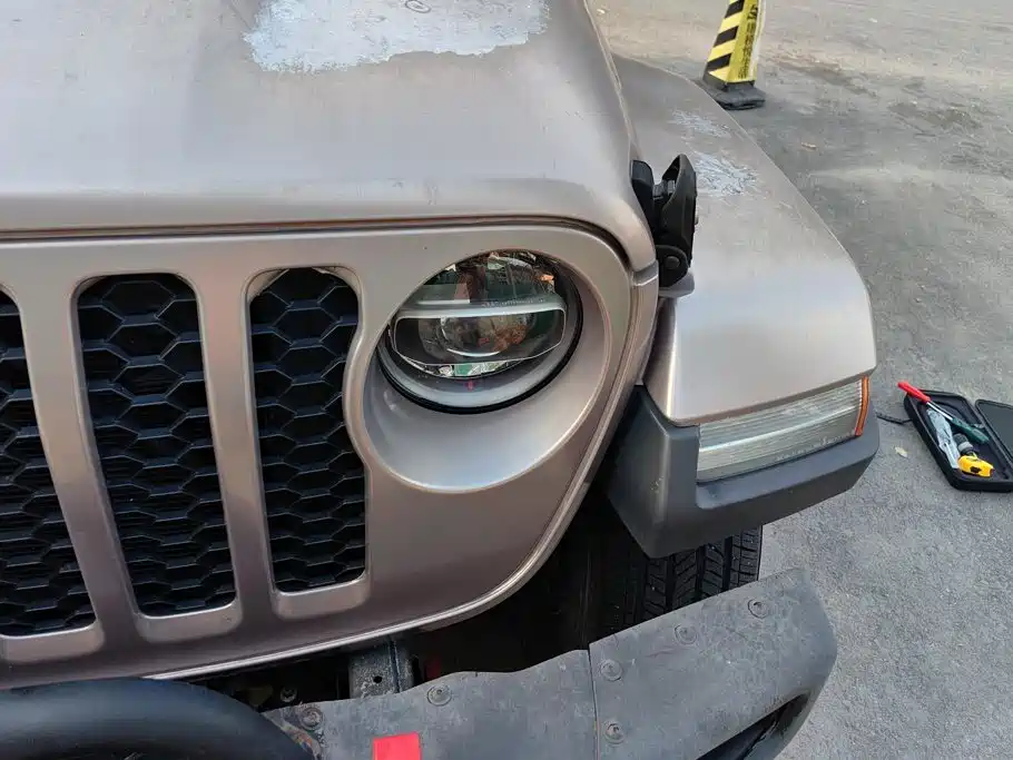 Jeep Wrangler PHEV — миниатюра 5