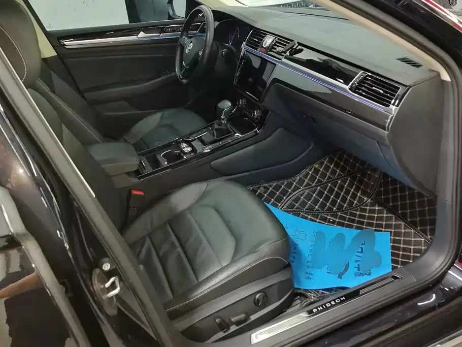 Volkswagen Phideon — миниатюра 8