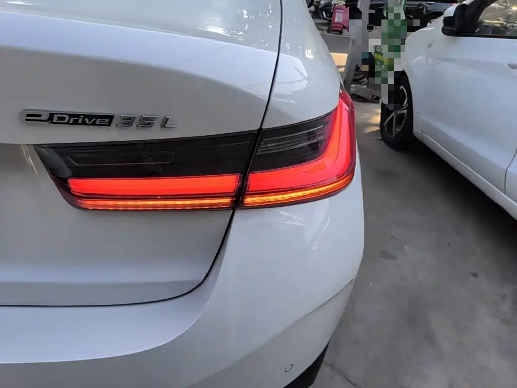 BMW i3 — миниатюра 8