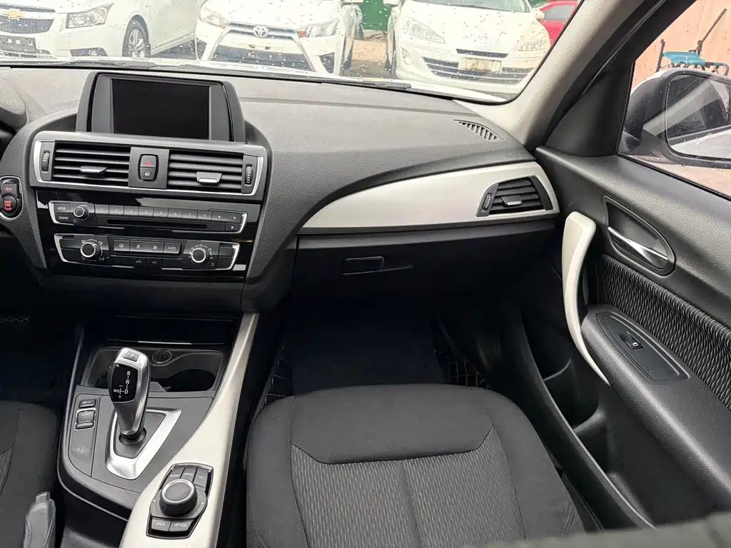 BMW 1 Series (Import) — миниатюра 11