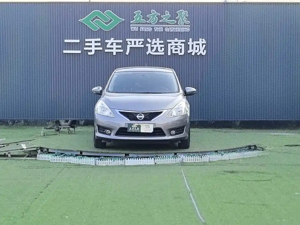 Nissan Tiida — миниатюра 2