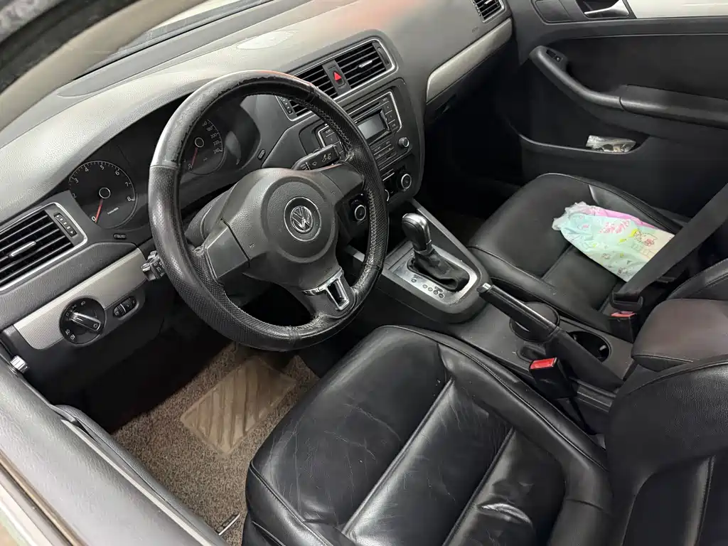 Volkswagen Sagitar — миниатюра 6