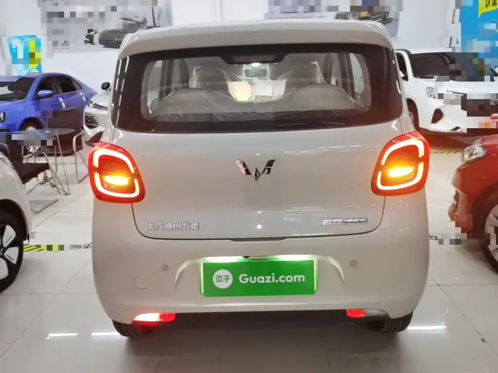 Wuling MINIEV — миниатюра 6