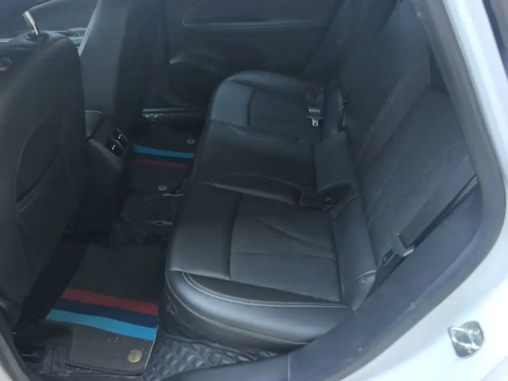Buick Verano — миниатюра 17