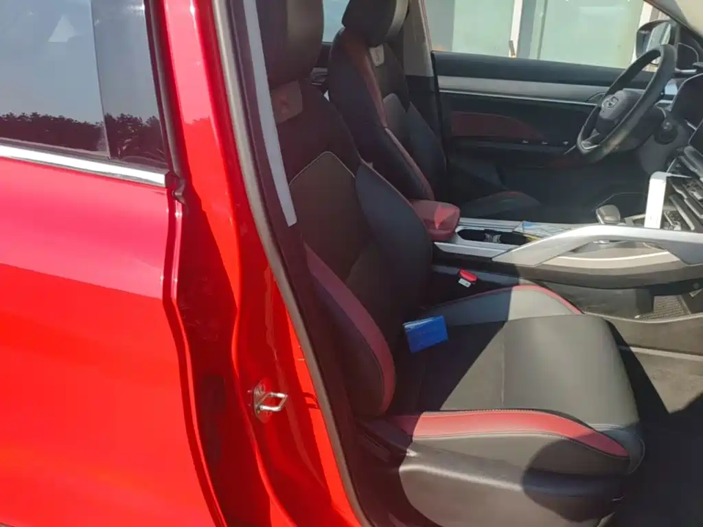 Geely Binyue — миниатюра 25