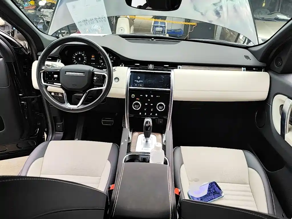 Land Rover Discovery Sport — миниатюра 10