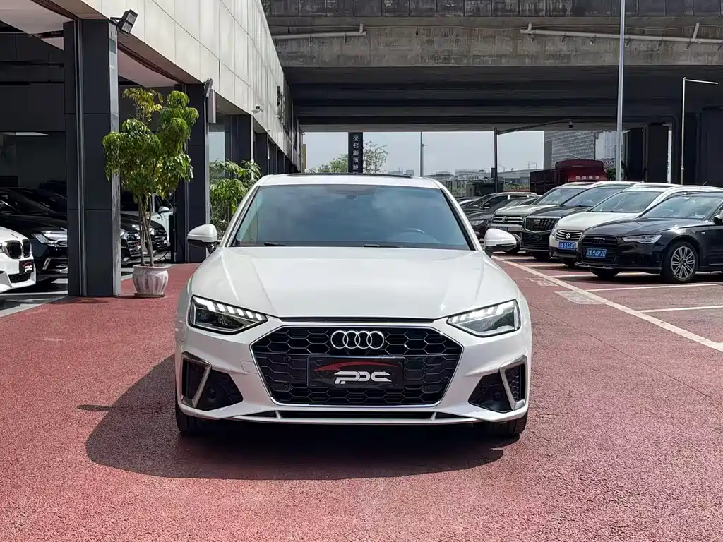 Audi A4L 2020 40 TFSI Fashion