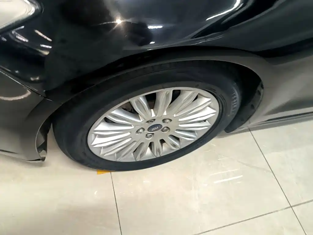Ford Mondeo — миниатюра 23