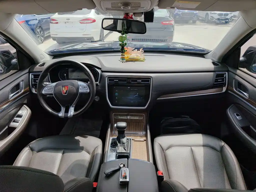 Roewe RX8 — миниатюра 10