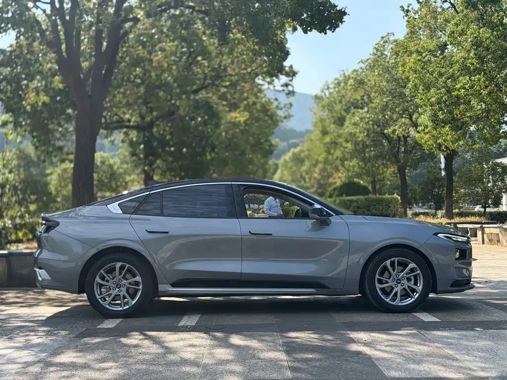 Ford Mondeo — миниатюра 4