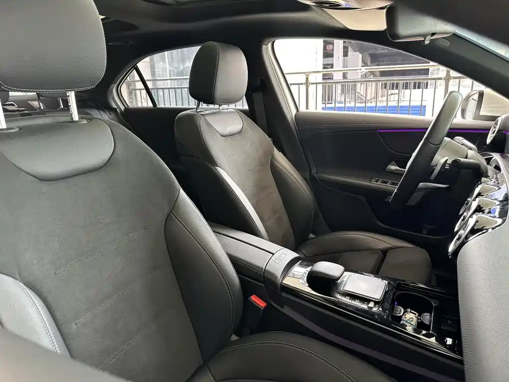 MERCEDES-BENZ A CLASS