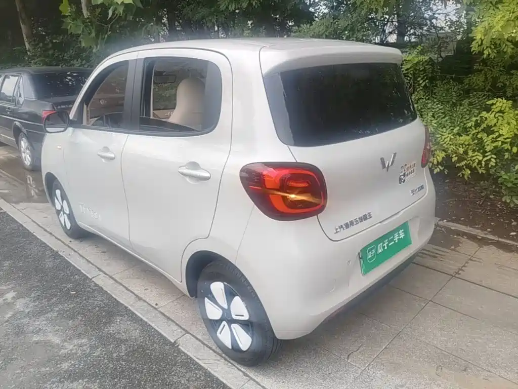 Wuling MINIEV — миниатюра 5