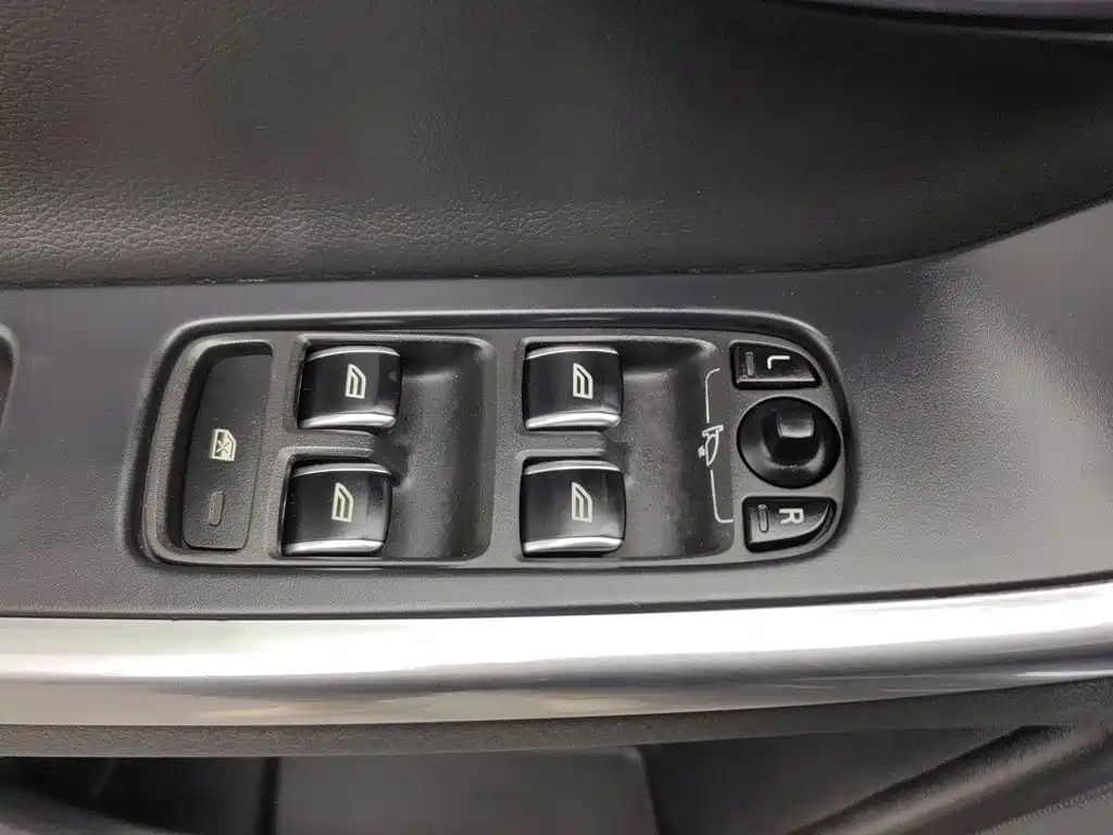 Volvo XC60 — миниатюра 9