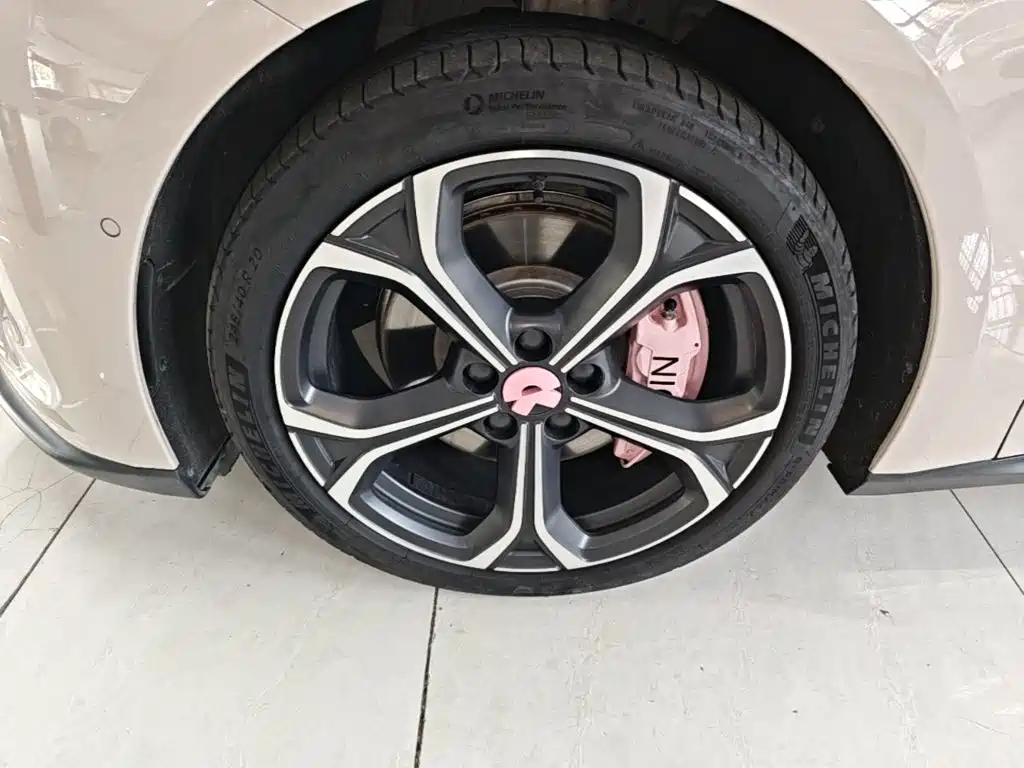 NIO ET5T — миниатюра 23