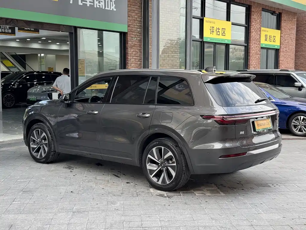 Li Auto Li ONE — миниатюра 6