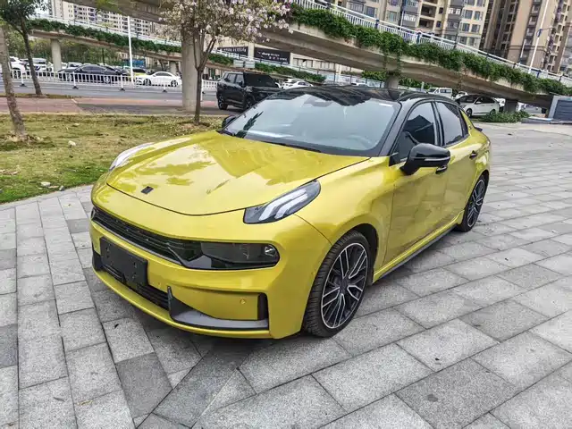 2020 Lynk & Co 03