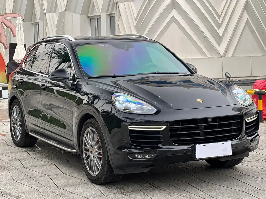 Porsche Cayenne 2015 Cayenne Turbo 4.8T