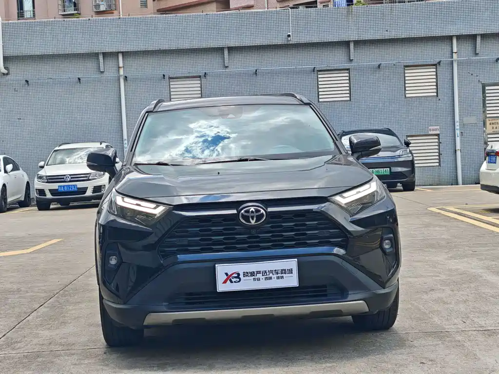 Toyota RAV4 2023 2.0L CVT Plus