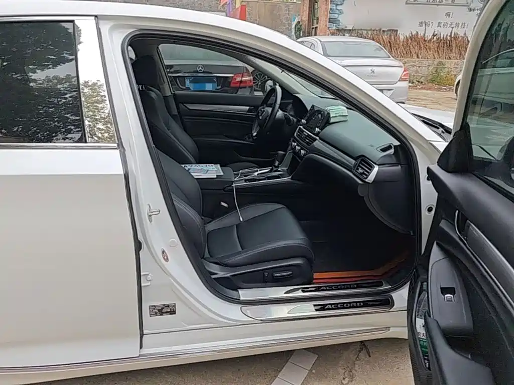Honda Accord — миниатюра 25