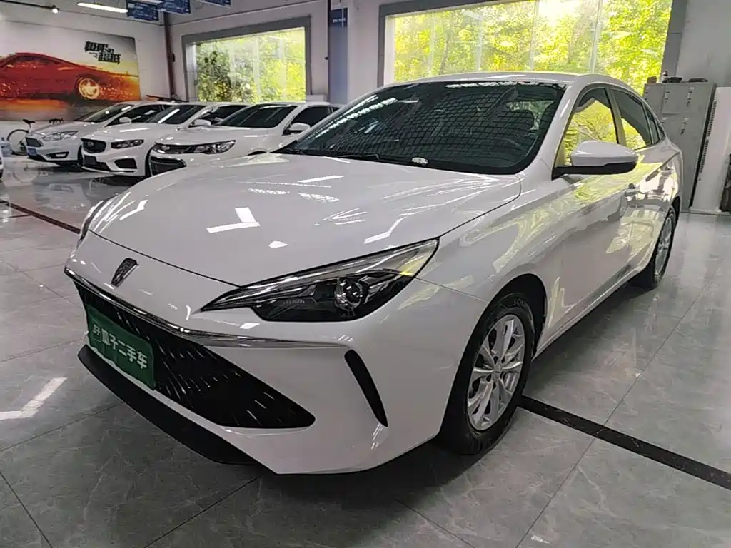 Roewe i5