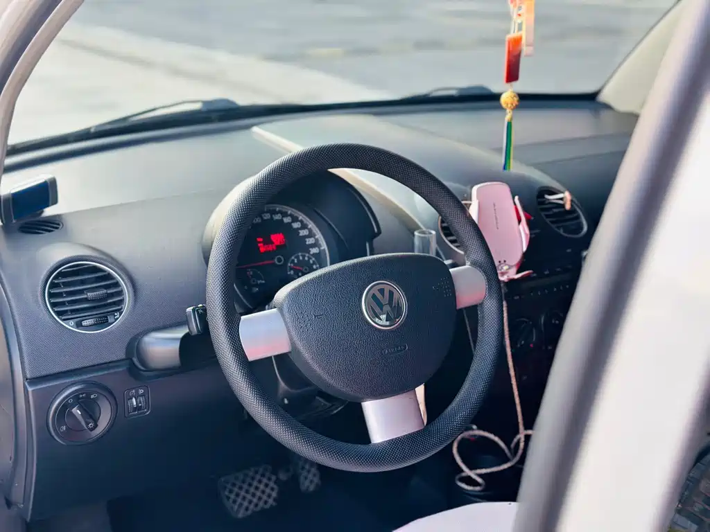 Volkswagen Beetle — миниатюра 4