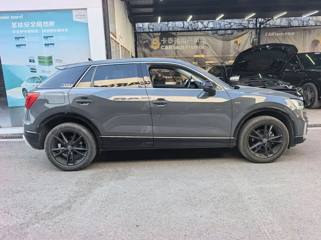 Audi Q2L — миниатюра 9