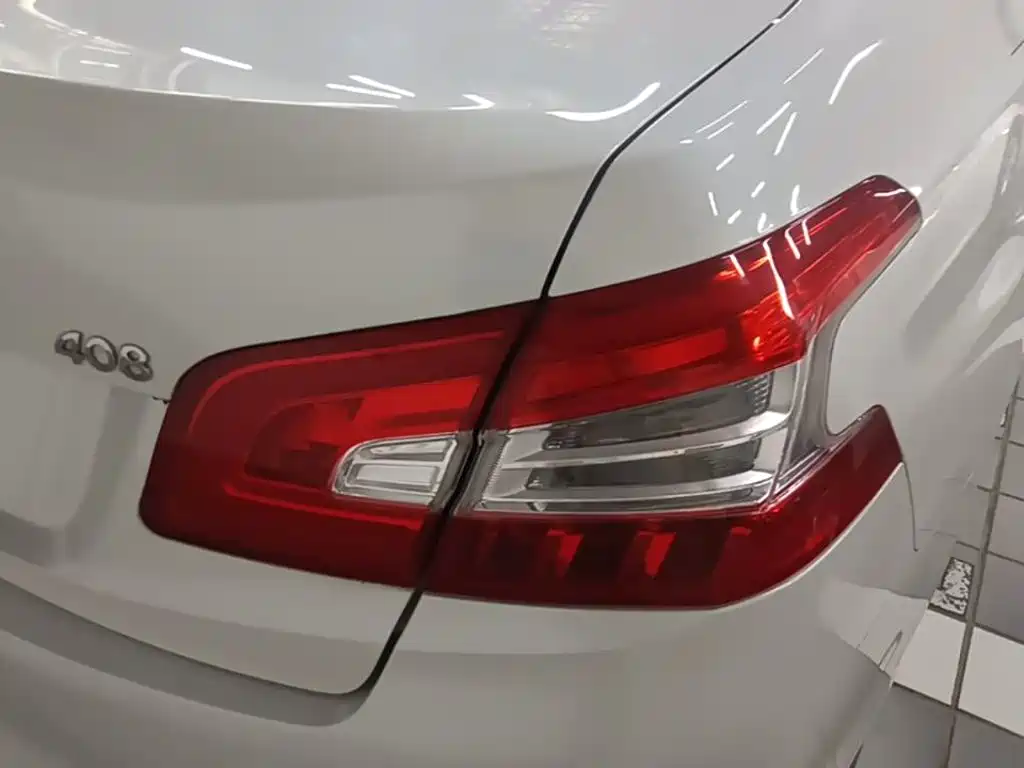 Peugeot 408 — миниатюра 8