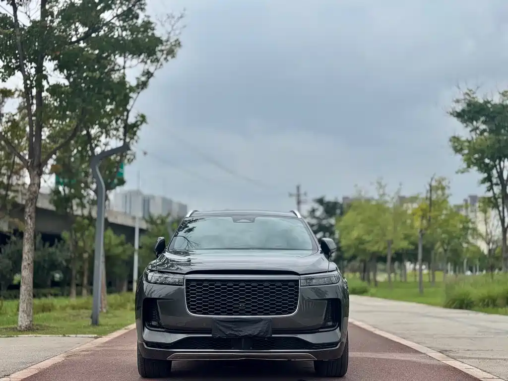 Li Auto Li ONE — миниатюра 2