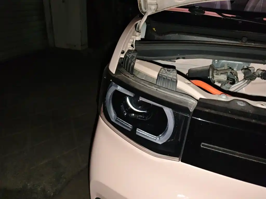 Wuling MINIEV — миниатюра 7