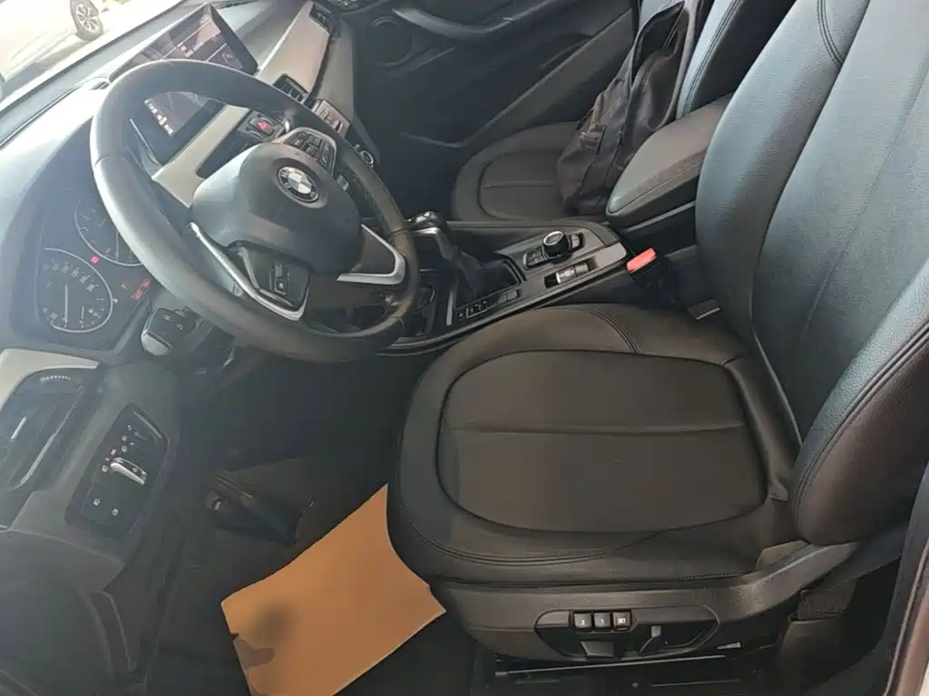 BMW X1 — миниатюра 15