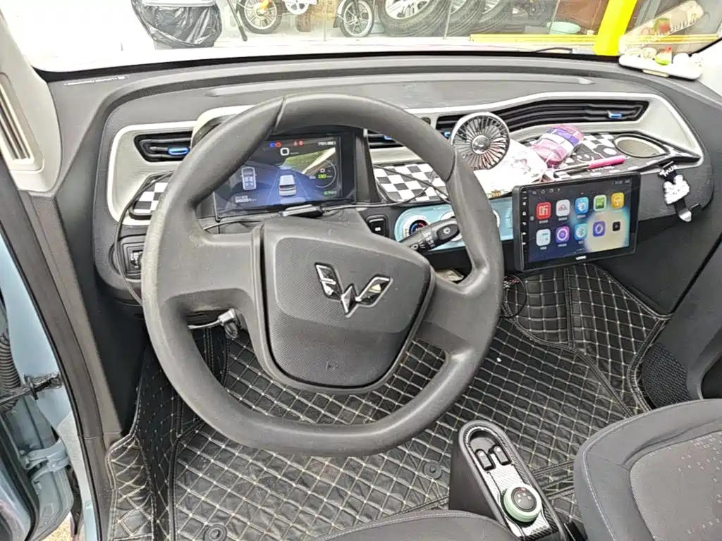 Wuling MINIEV — миниатюра 11