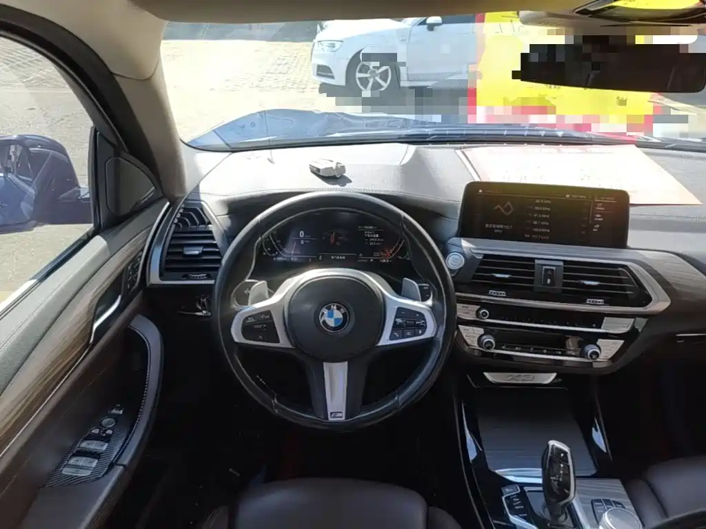 BMW X3 — миниатюра 11