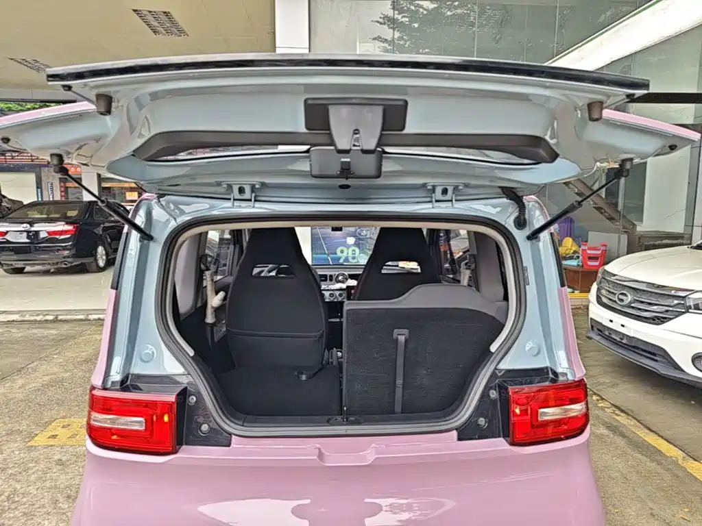 Wuling MINIEV — миниатюра 19
