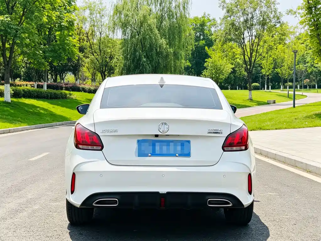 MG MG5 — миниатюра 8
