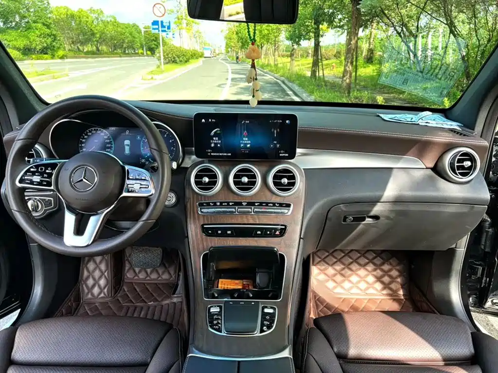 Mercedes-Benz GLC — миниатюра 13