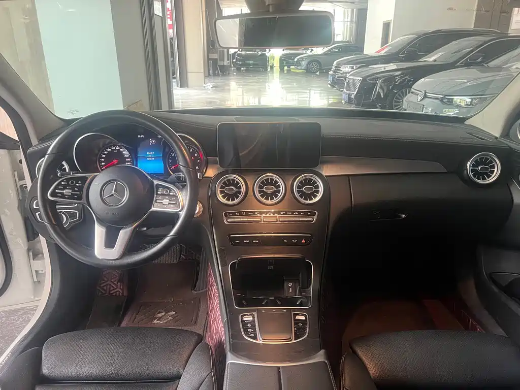 Mercedes-Benz C-Class — миниатюра 4