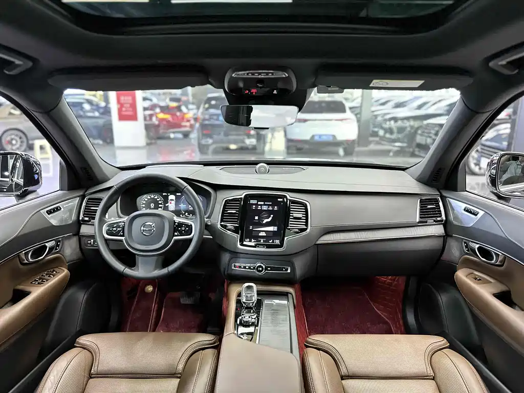 Volvo XC90 2022 E T8 Luxury 7 мест