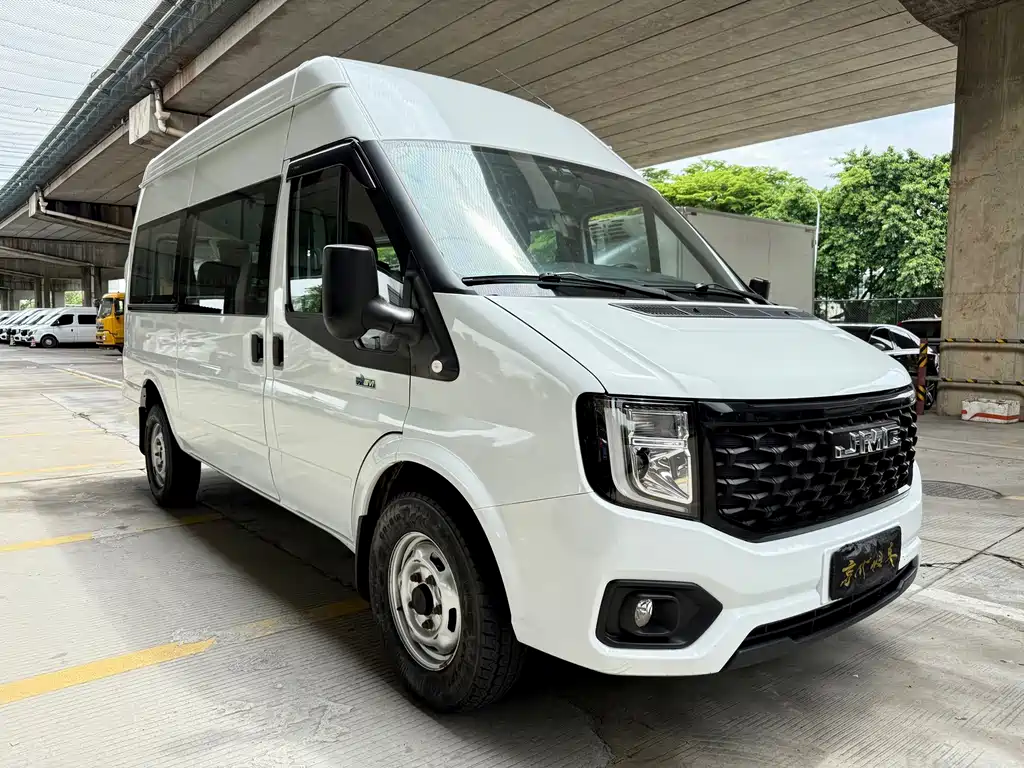 JMC JMC Fushun — миниатюра 3