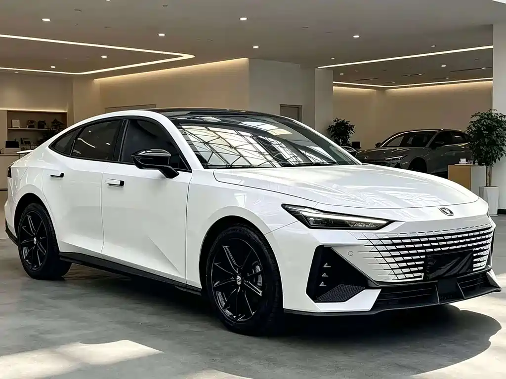 Changan UNI-V — миниатюра 4