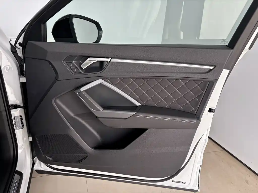 Audi Q3 Sportback — миниатюра 24