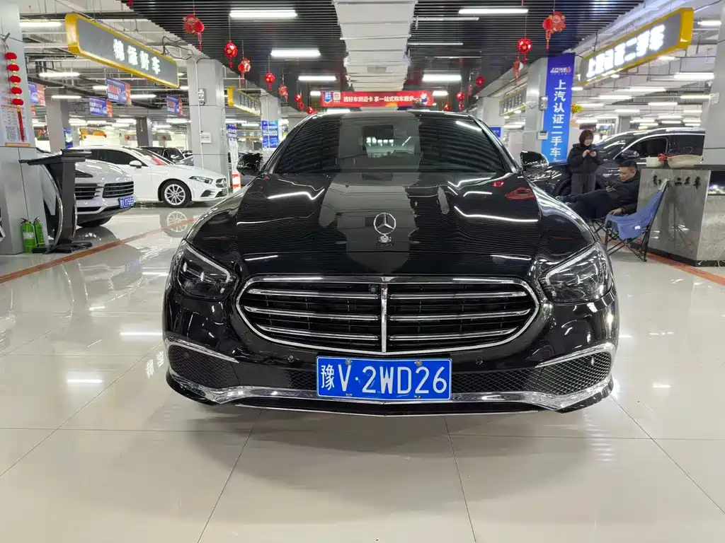 MERCEDES-BENZ E CLASS